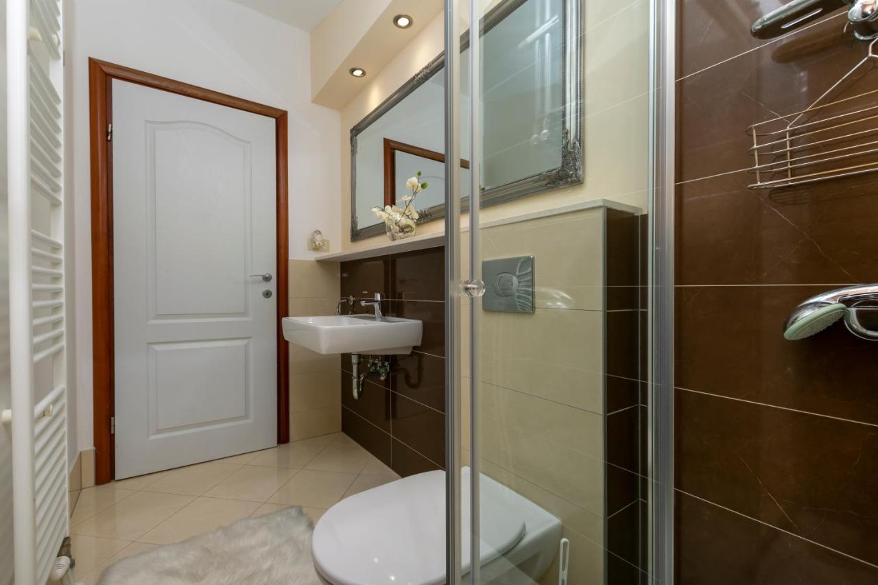 Apartments Villa White House Omis Ngoại thất bức ảnh