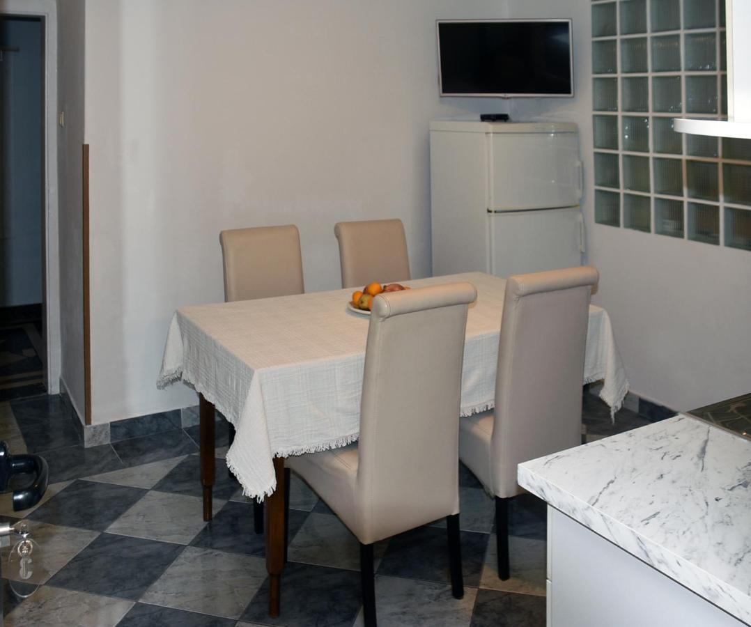 Apartments Villa White House Omis Ngoại thất bức ảnh